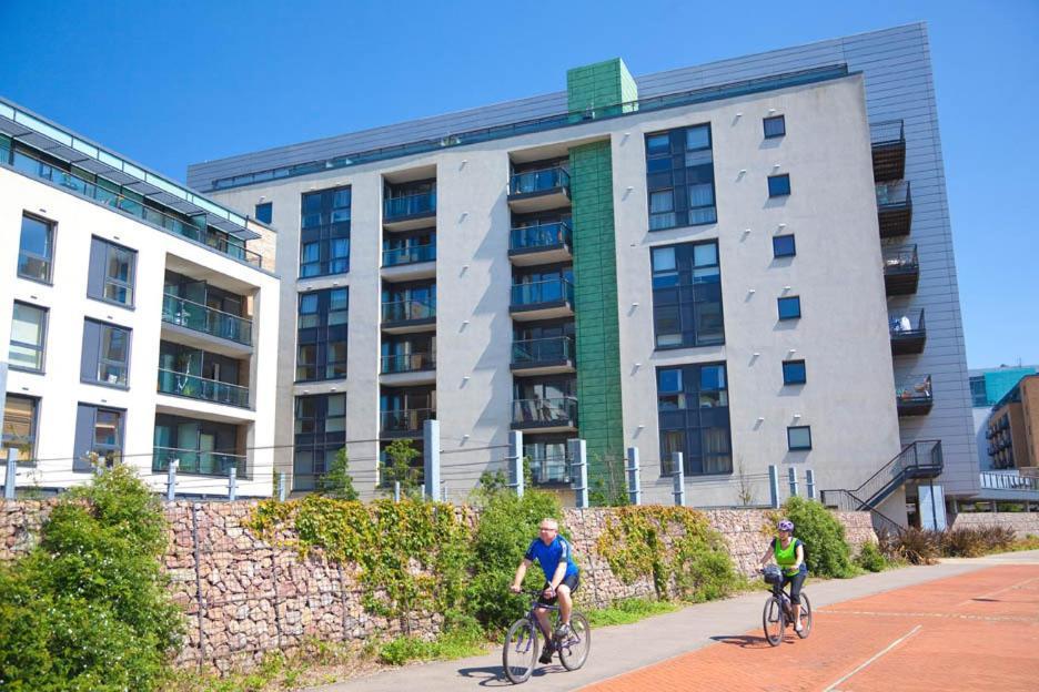Bayview Apartments Sports Village Cardiff Free Parking & Free Wi Fi المظهر الخارجي الصورة
