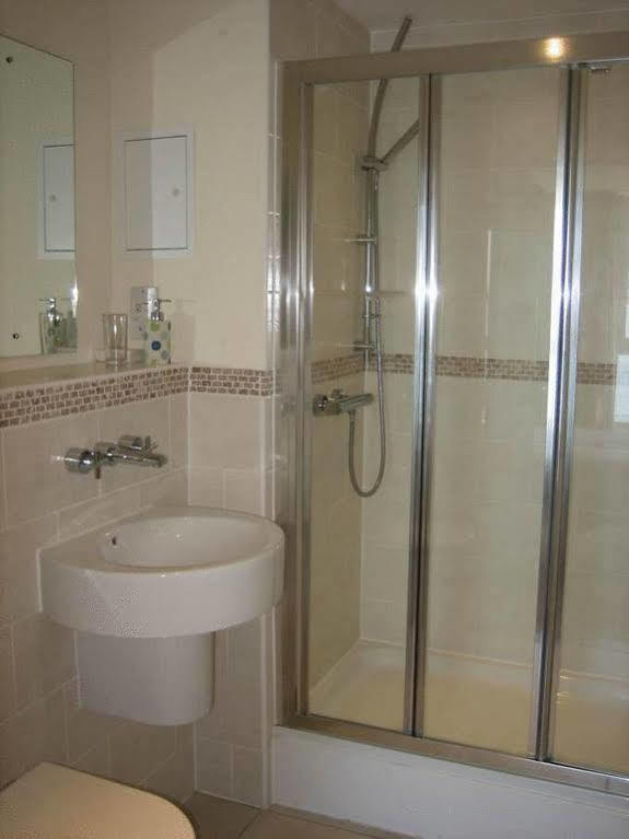 Bayview Apartments Sports Village Cardiff Free Parking & Free Wi Fi المظهر الخارجي الصورة